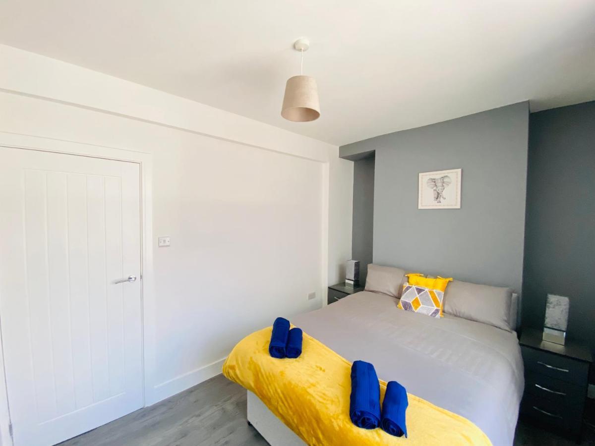Emerald Living, 4 Bedrooms In The Heart Of Swansea, Close To Beaches! Σουόνσι Εξωτερικό φωτογραφία